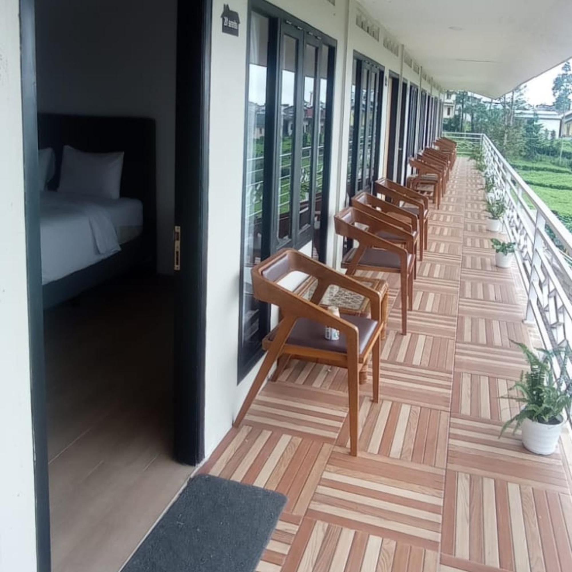 Tambi Tea Resort Kejajar エクステリア 写真